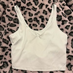 Mint Lulu align top